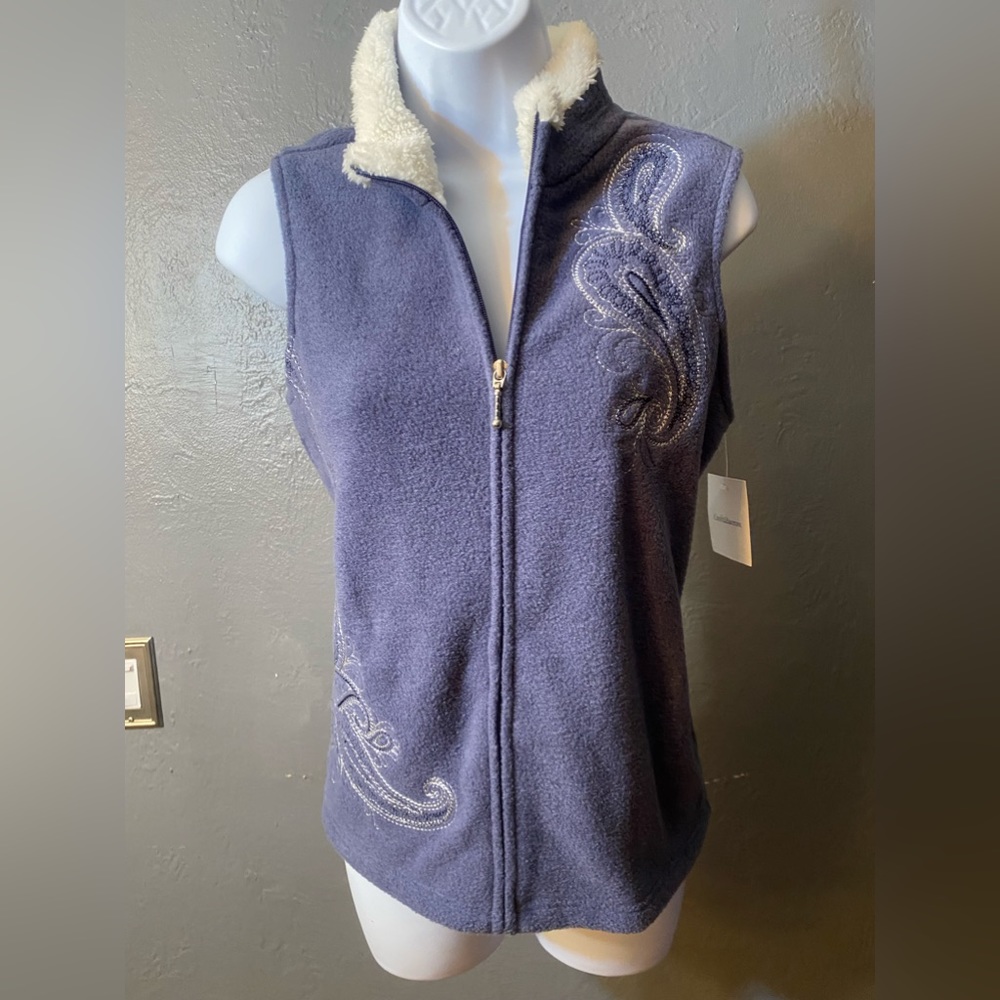NWT Croft & Barrow Paisley Blue Embroidered  Fleece, Sherpa Collar Zip Vest